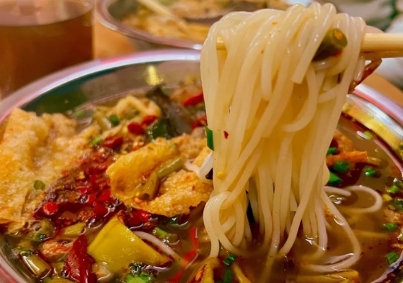 12.9南山一起打卡十二风味美食之螺蛳粉