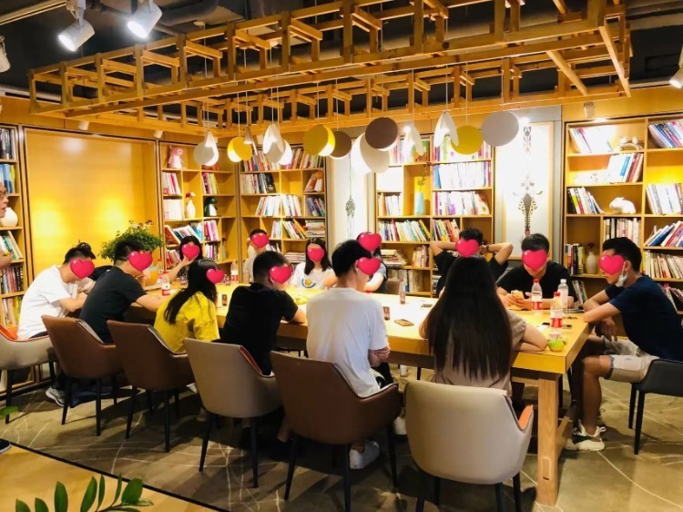 6.22 趣味综合聚会趴｜桌游德州掼蛋，狼人杀...玩遍全场